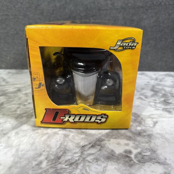 Jada D Rods 1:24 Scale Diecast Car 1947 Ford Coe Black Sliding Bed Truck - Picture 6 of 7